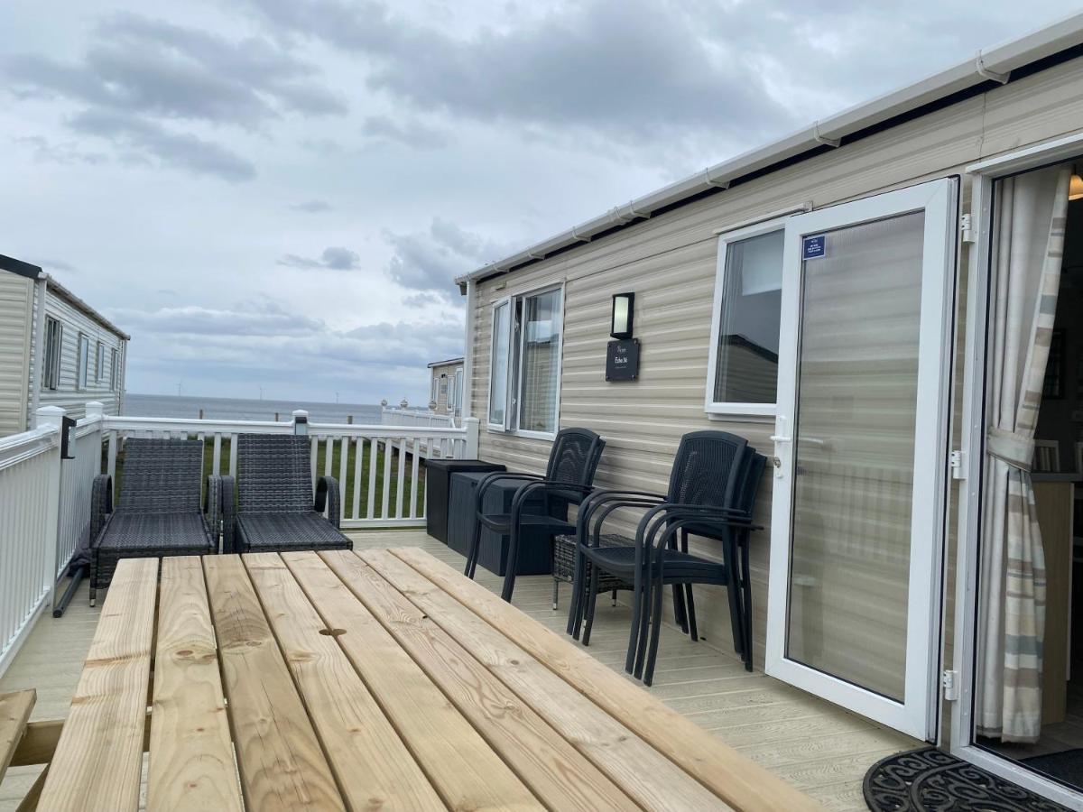New Sea View Platinum Caravan With Huge Decking Newcastle upon Tyne Exterior photo