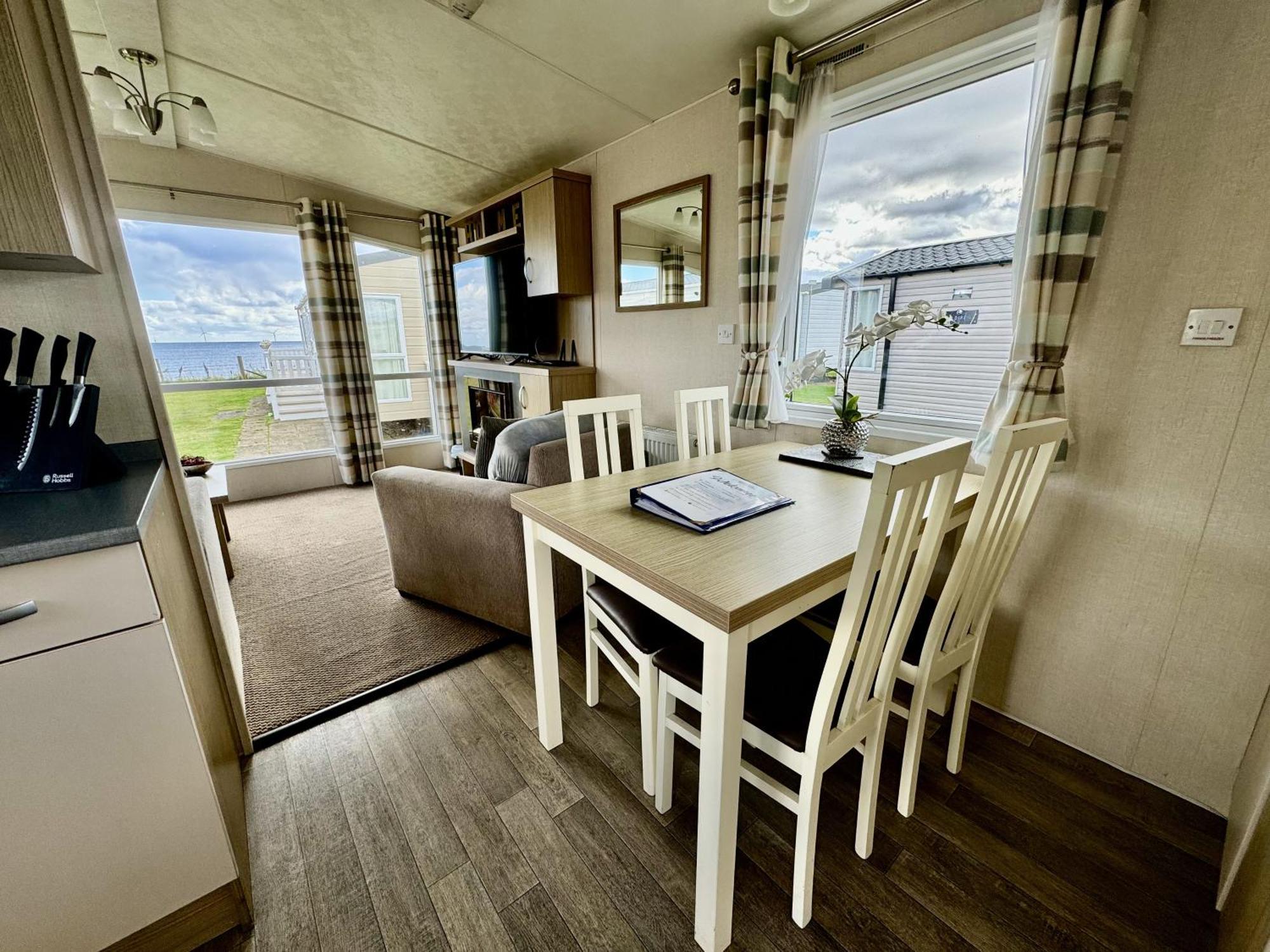 New Sea View Platinum Caravan With Huge Decking Newcastle upon Tyne Exterior photo