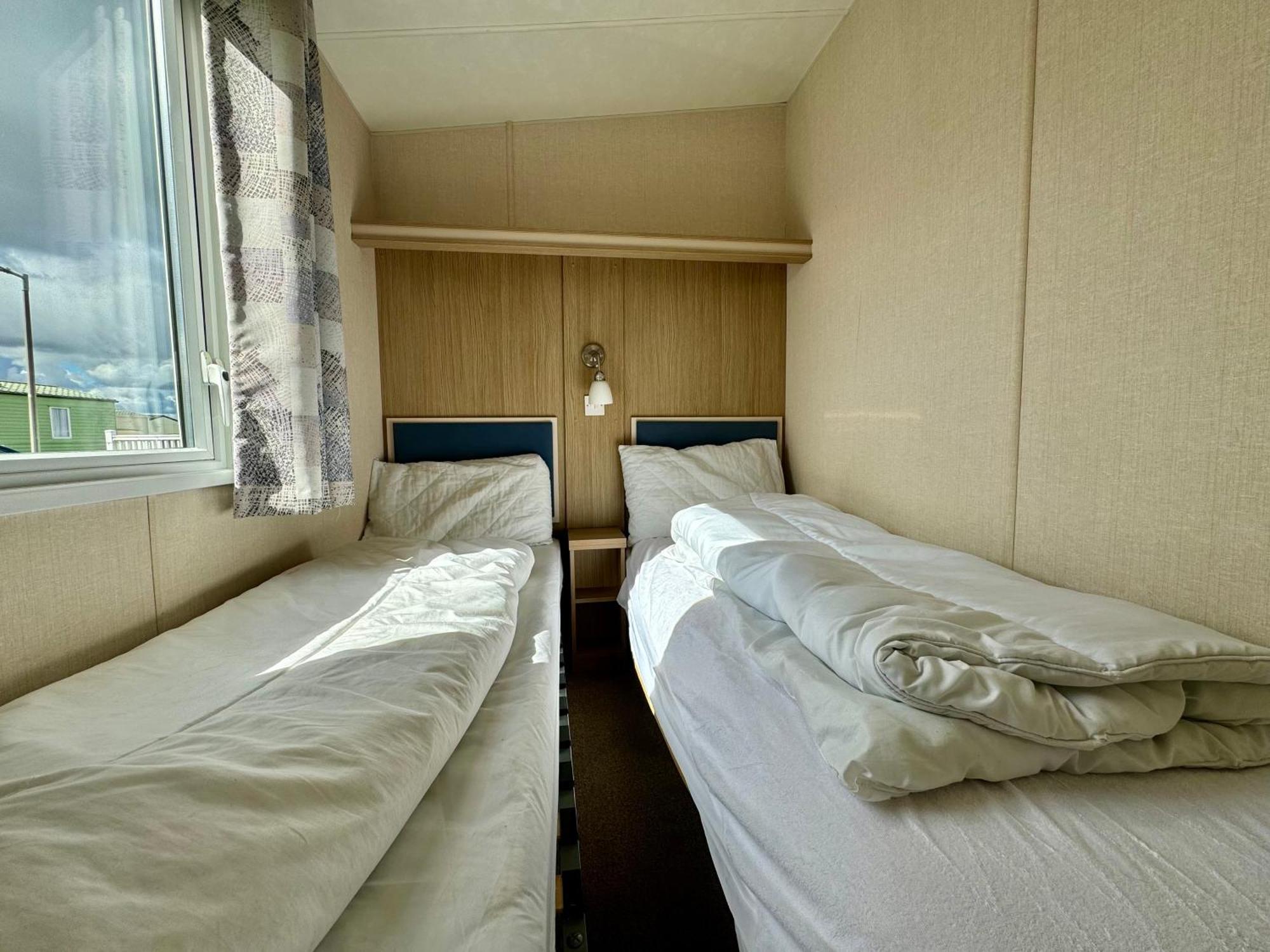 New Sea View Platinum Caravan With Huge Decking Newcastle upon Tyne Exterior photo